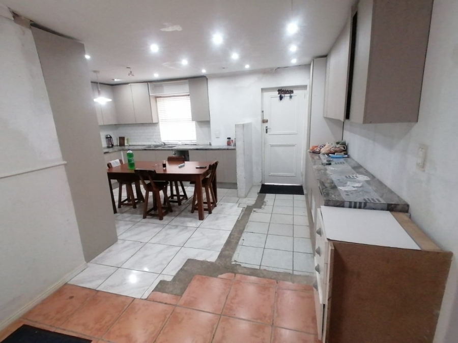 5 Bedroom Property for Sale in Northpine Western Cape